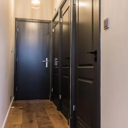 Shiraz Apartment