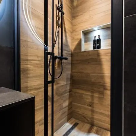 Shiraz Apartment