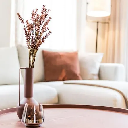 Shiraz Apartment The Hague